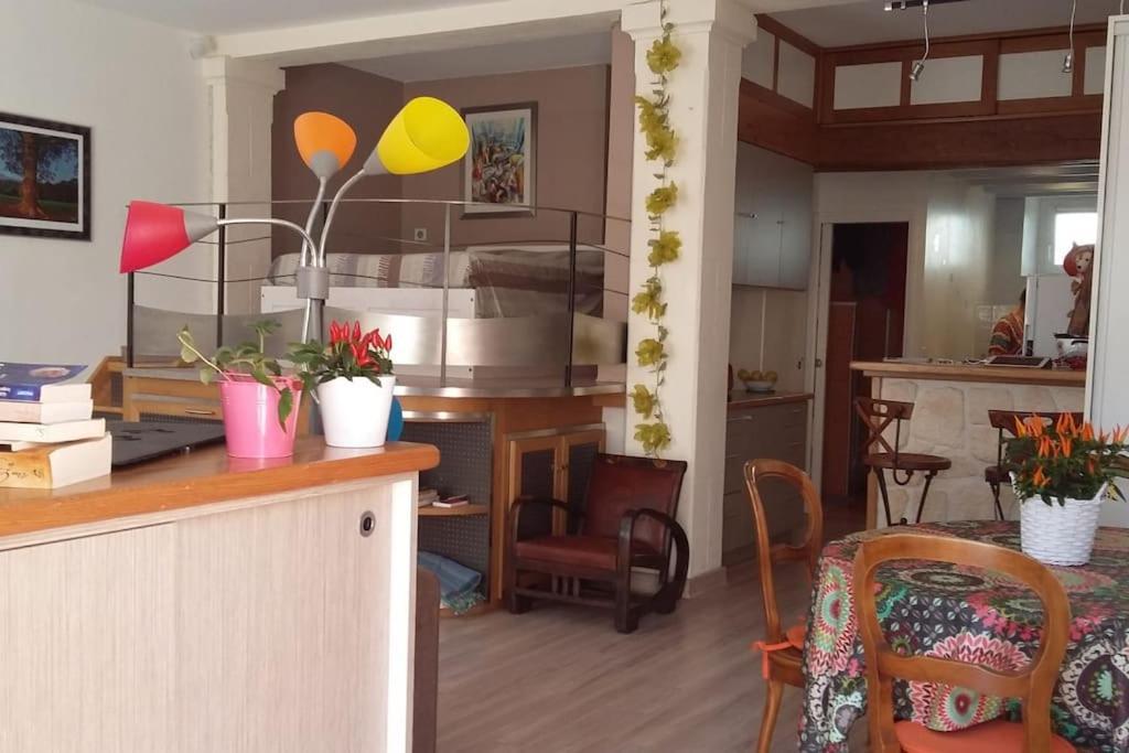 Loft Au Centre Ville, Calme, 200M De La Plage 생장드루즈 외부 사진